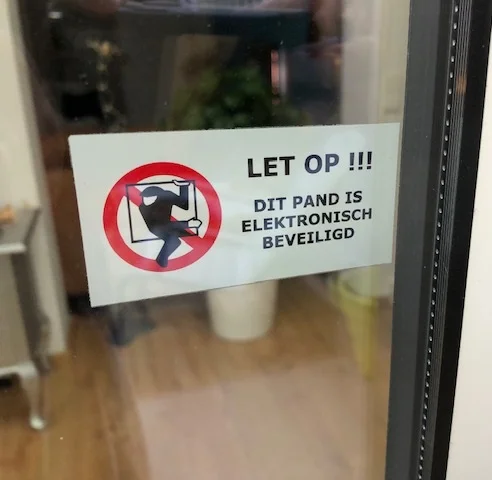 Sticker: LET OP!!! dit pand is elektronisch beveiligd - Afbeelding 2